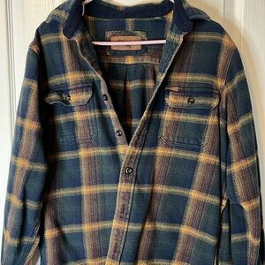 ORVIS flannel 💙💛💜
